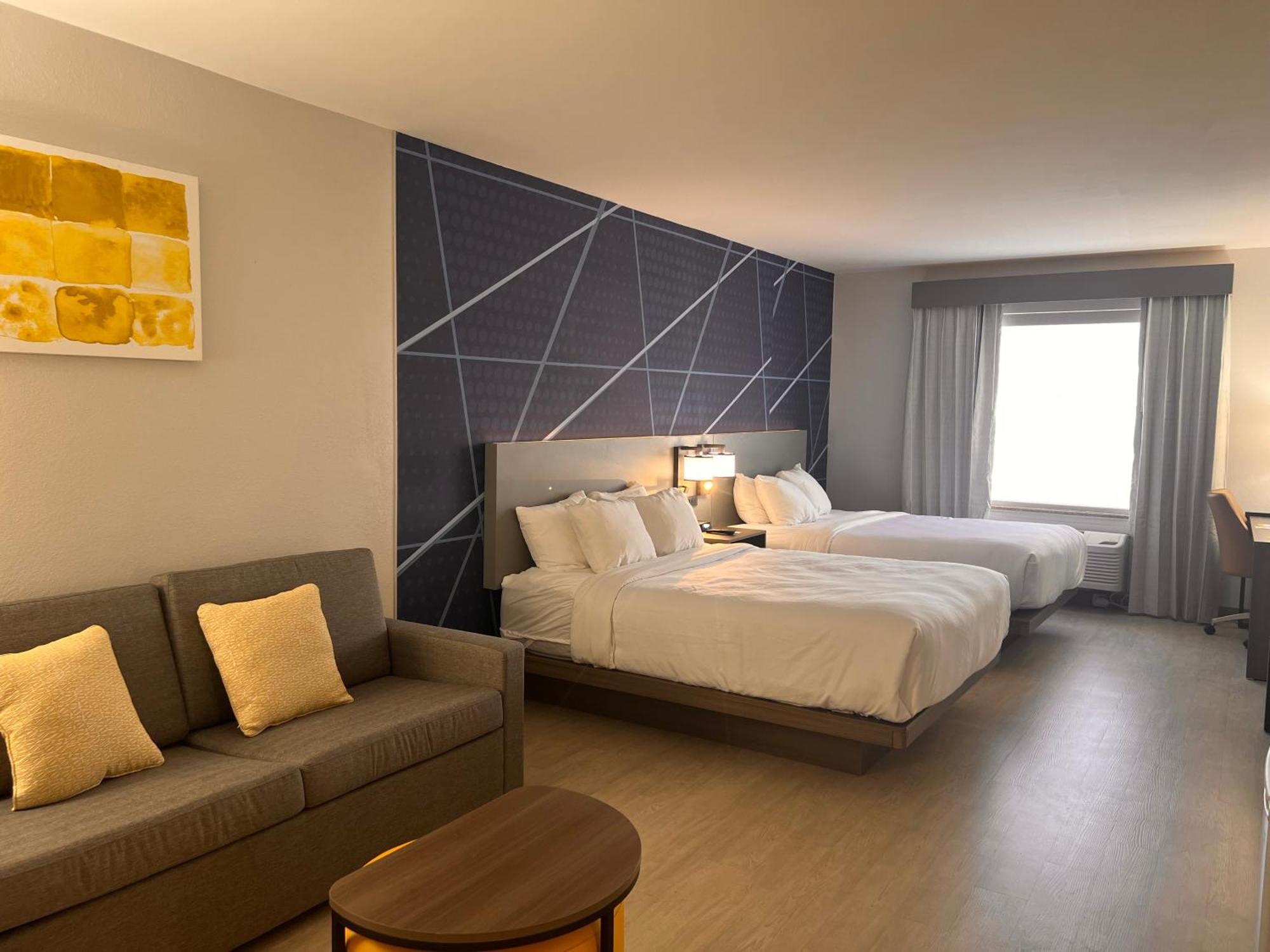 คอมฟอร์ต สวีท แอร์พอร์ต Hotel ลุยส์วิลล์ ภายนอก รูปภาพ