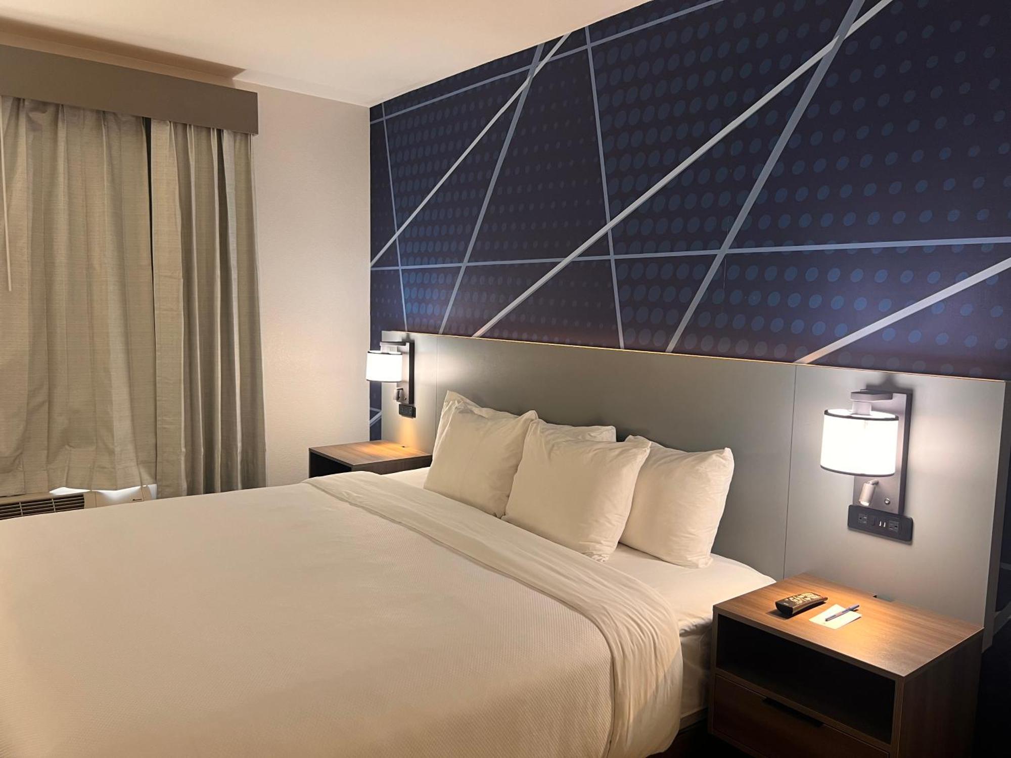 คอมฟอร์ต สวีท แอร์พอร์ต Hotel ลุยส์วิลล์ ภายนอก รูปภาพ